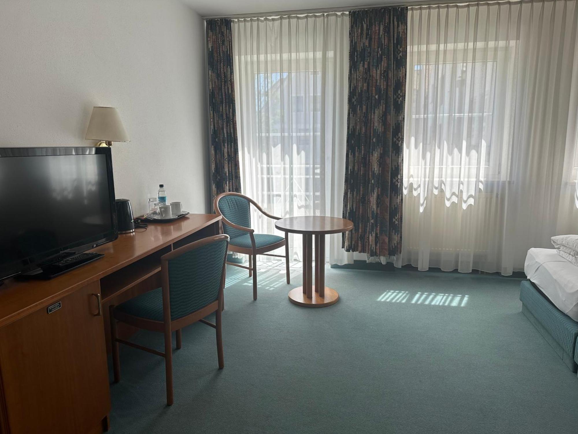St Hotel Reichertshofen 外观 照片